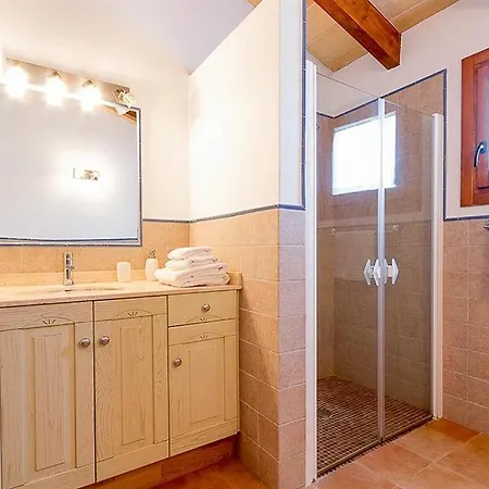Sleeps 6 Pool Air Con Wifi Villa